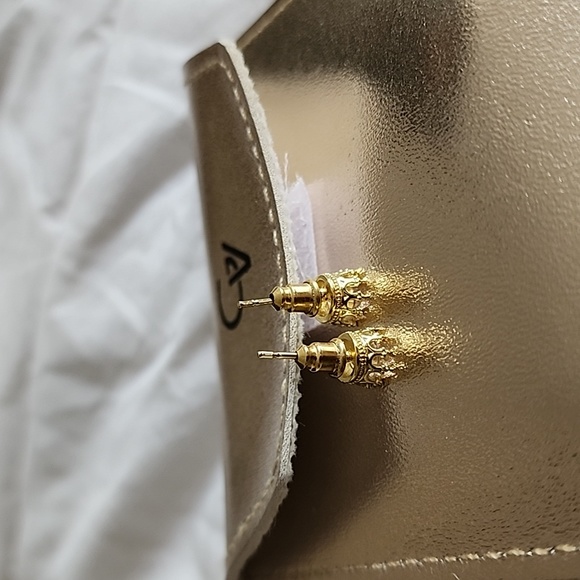 NWT Crown CZ Genevive Faux Gold Earrings - Picture 3 of 5